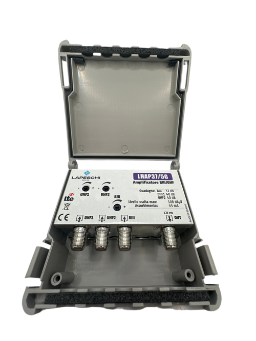 AMPLIFICATORE DA PALO (BIII 32dB UHF1 40dB UHF2 40dB)